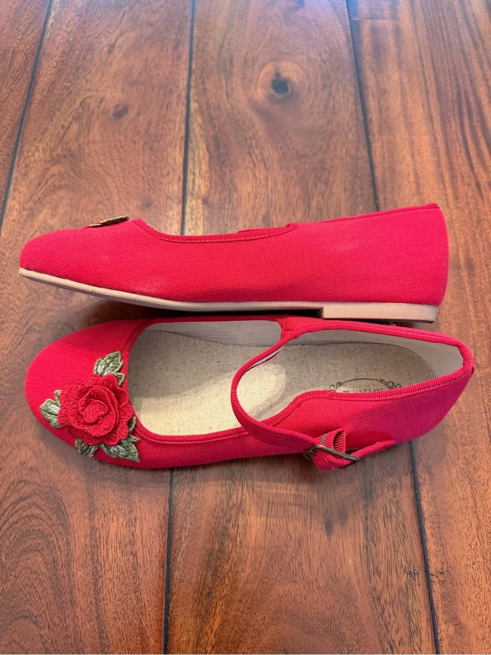 Joyfolie Red Lolas